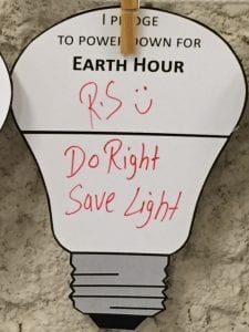 Earth Hour pledge shaped like a lightbulb. It says "R.S. Do Right Save light"