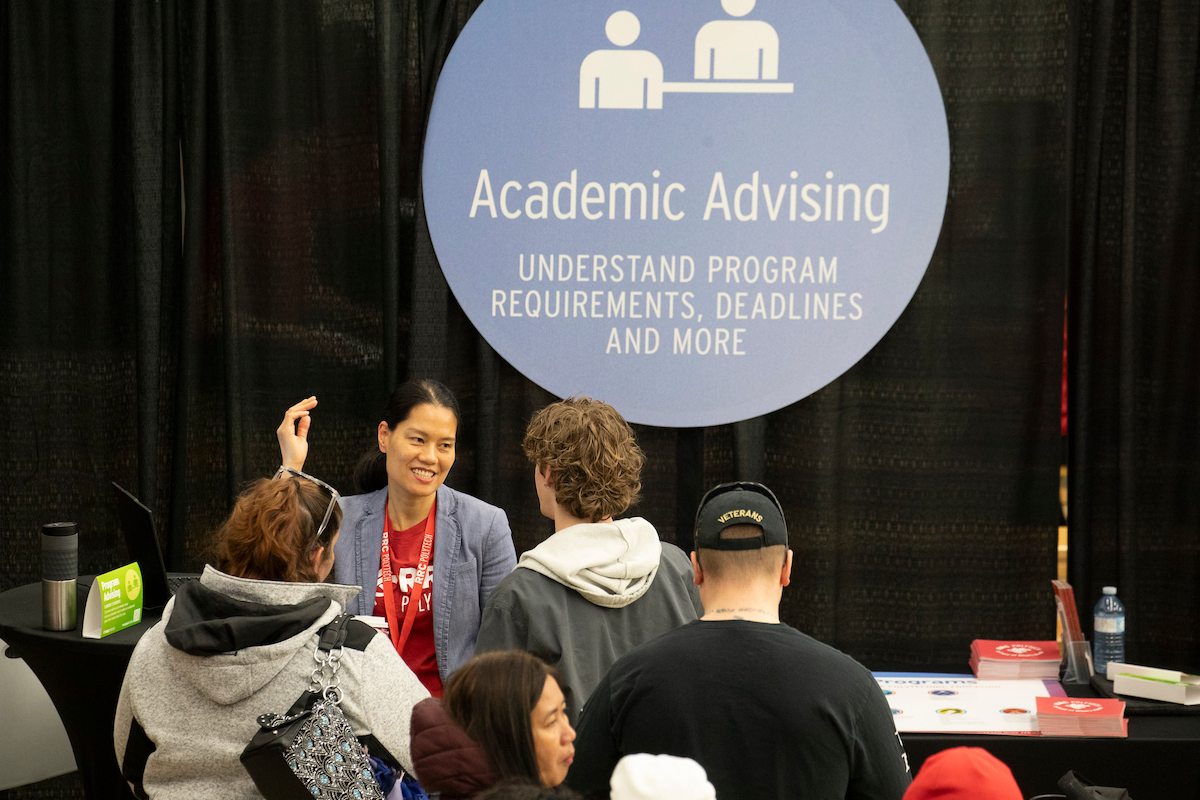academic advising booth at rrc polytech event