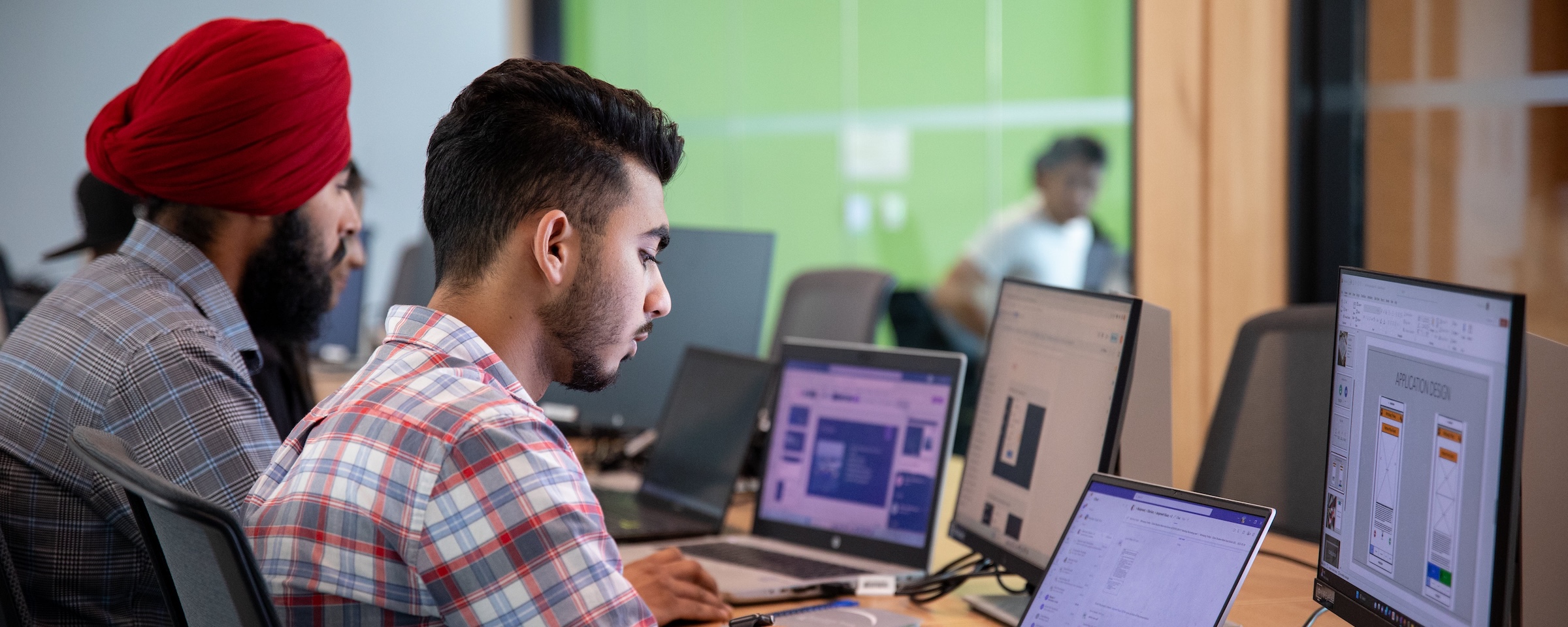 students working in a computer lab